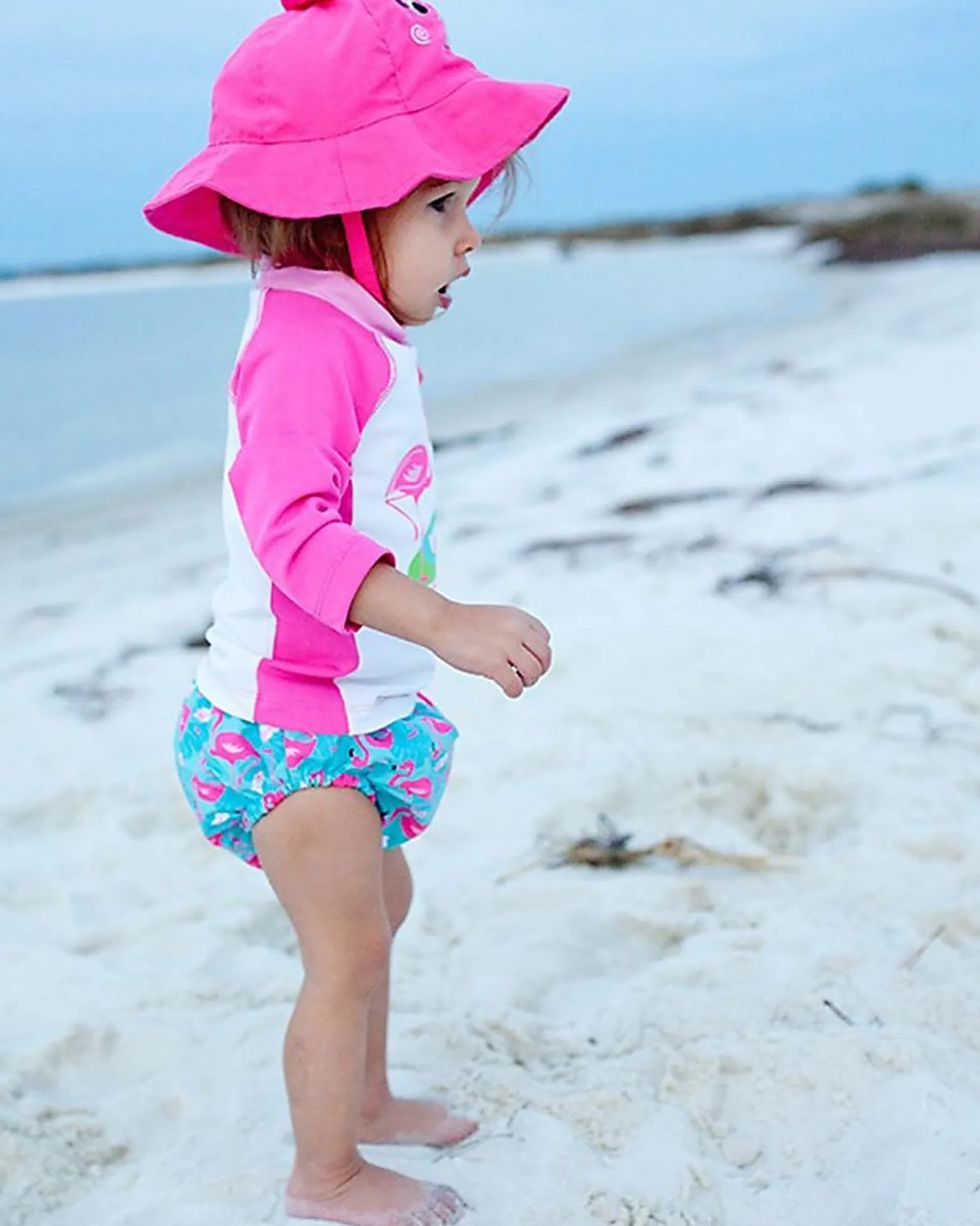 Set Baby Costumino Contenitivo + Cappellino, Fenicottero - UPF 50+
