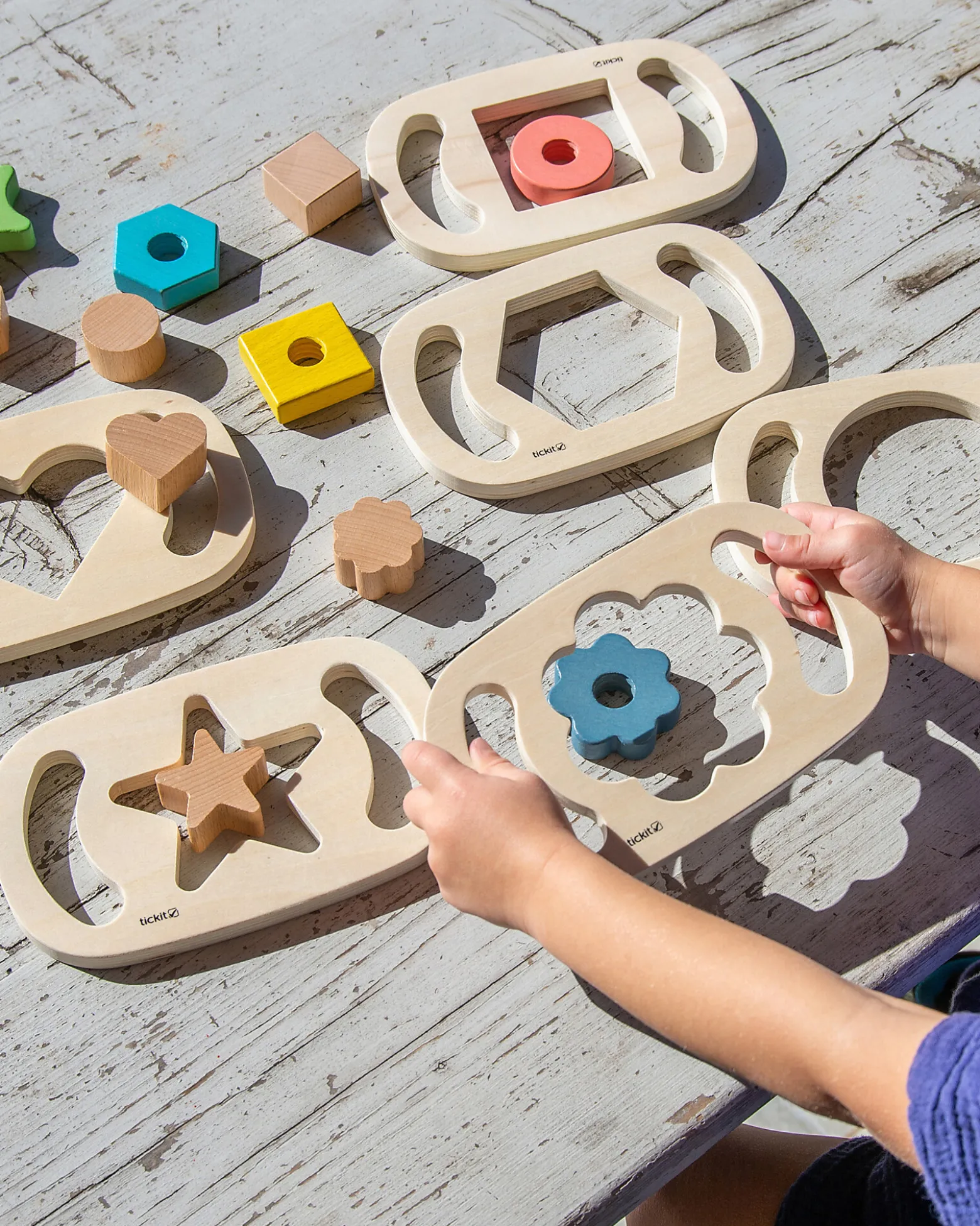 Set 6 Giochi Sensoriali in Legno di Gomma FSC - Forme Geometriche - Easy Hold - 12m+