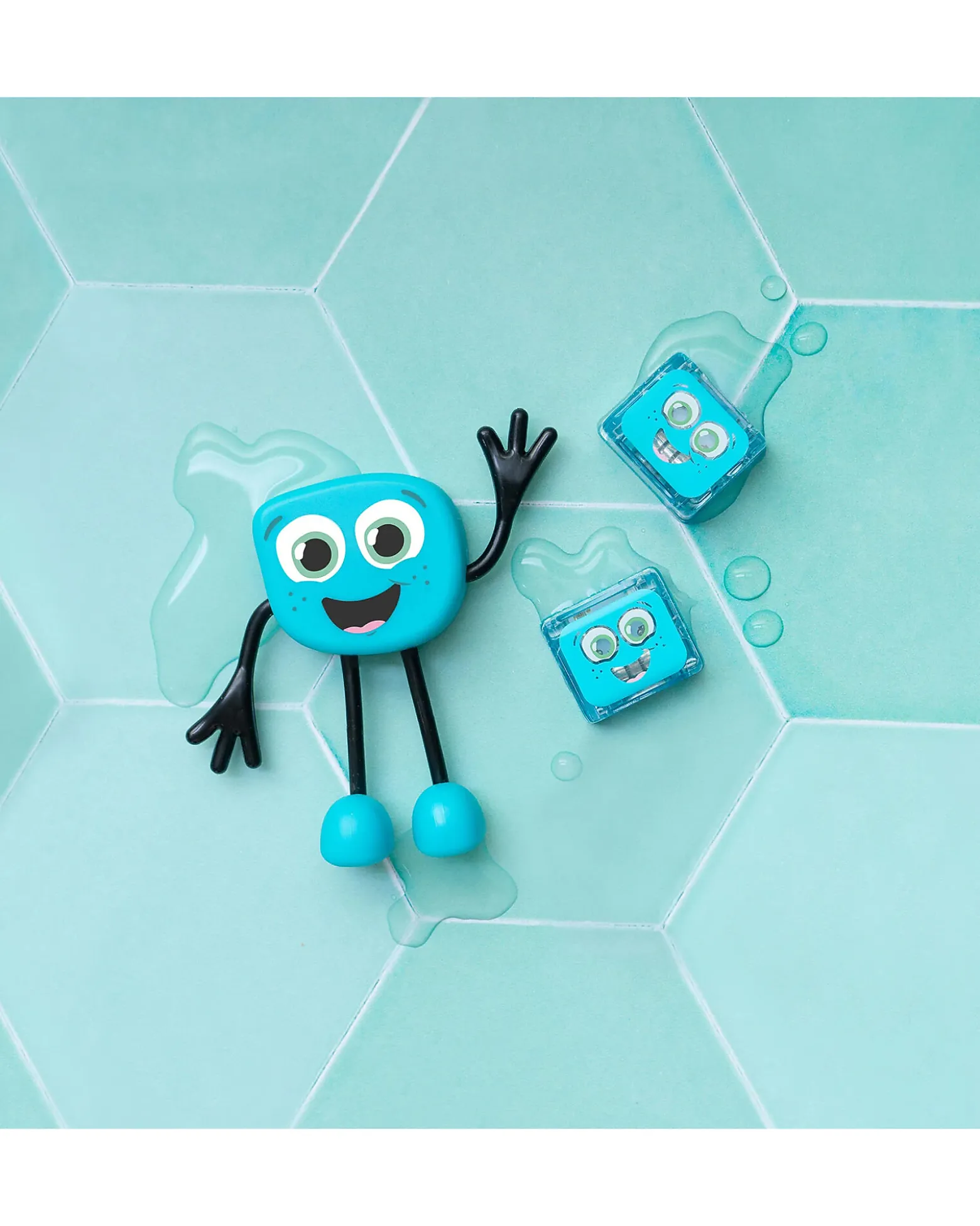 Set Personaggio Blair - con 2 Cubi Inclusi - Azzurro - Adatto da 3 anni - 100% Plastica Riciclata
