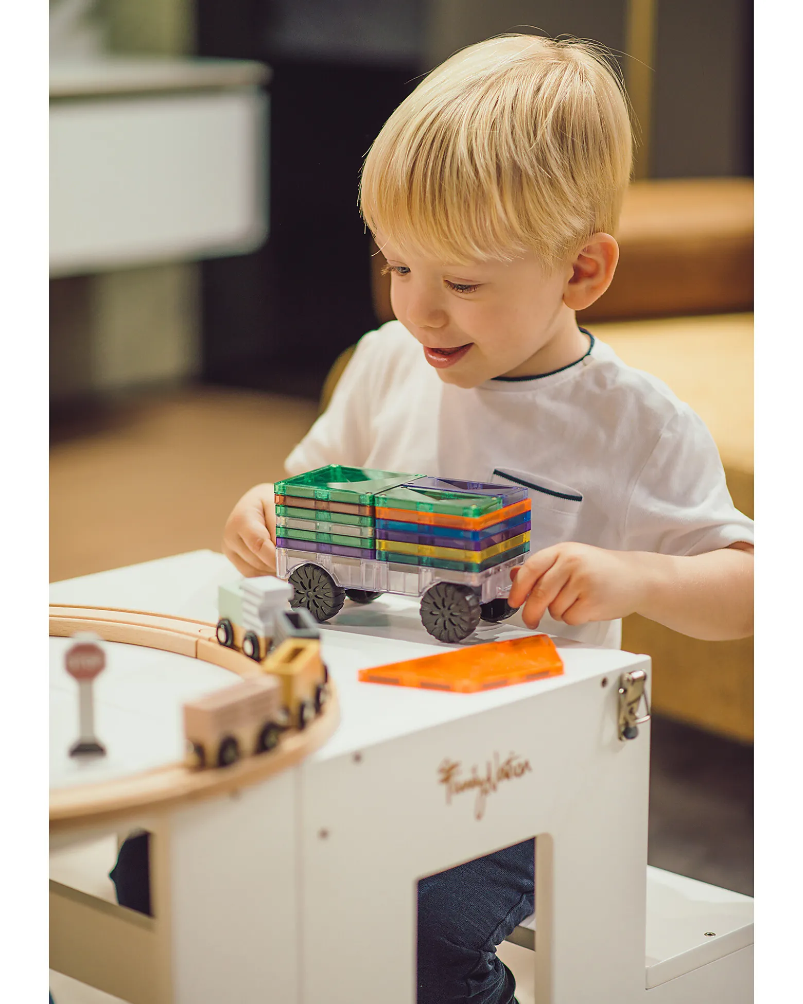 Torre Montessori 3 in 1 - Bianco - Lavagna Magnetica e Convertibile in Tavolo+Sedia